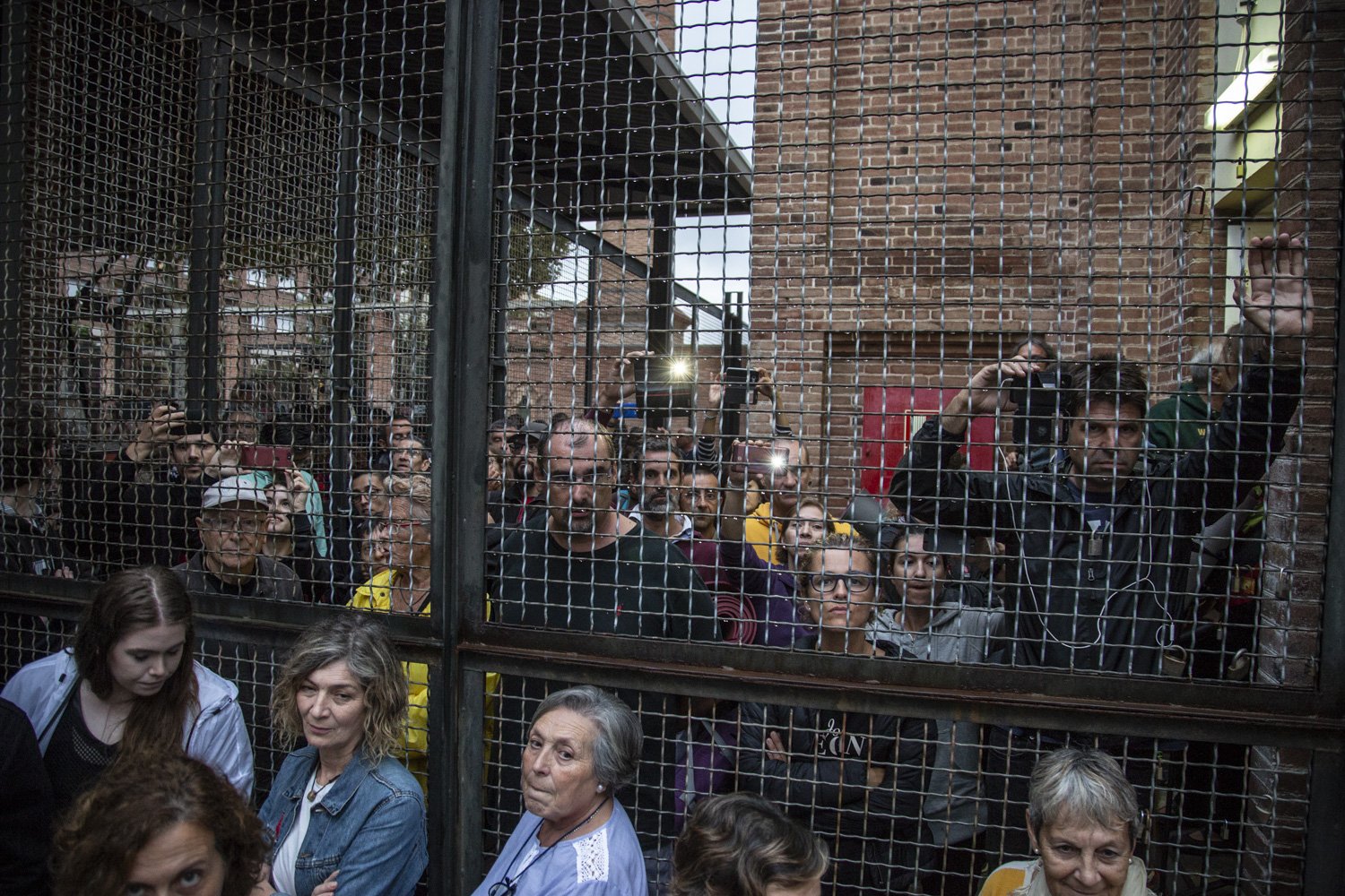 Los policías del 1-O imputados piden acusar por sedición a los votantes que estén identificados