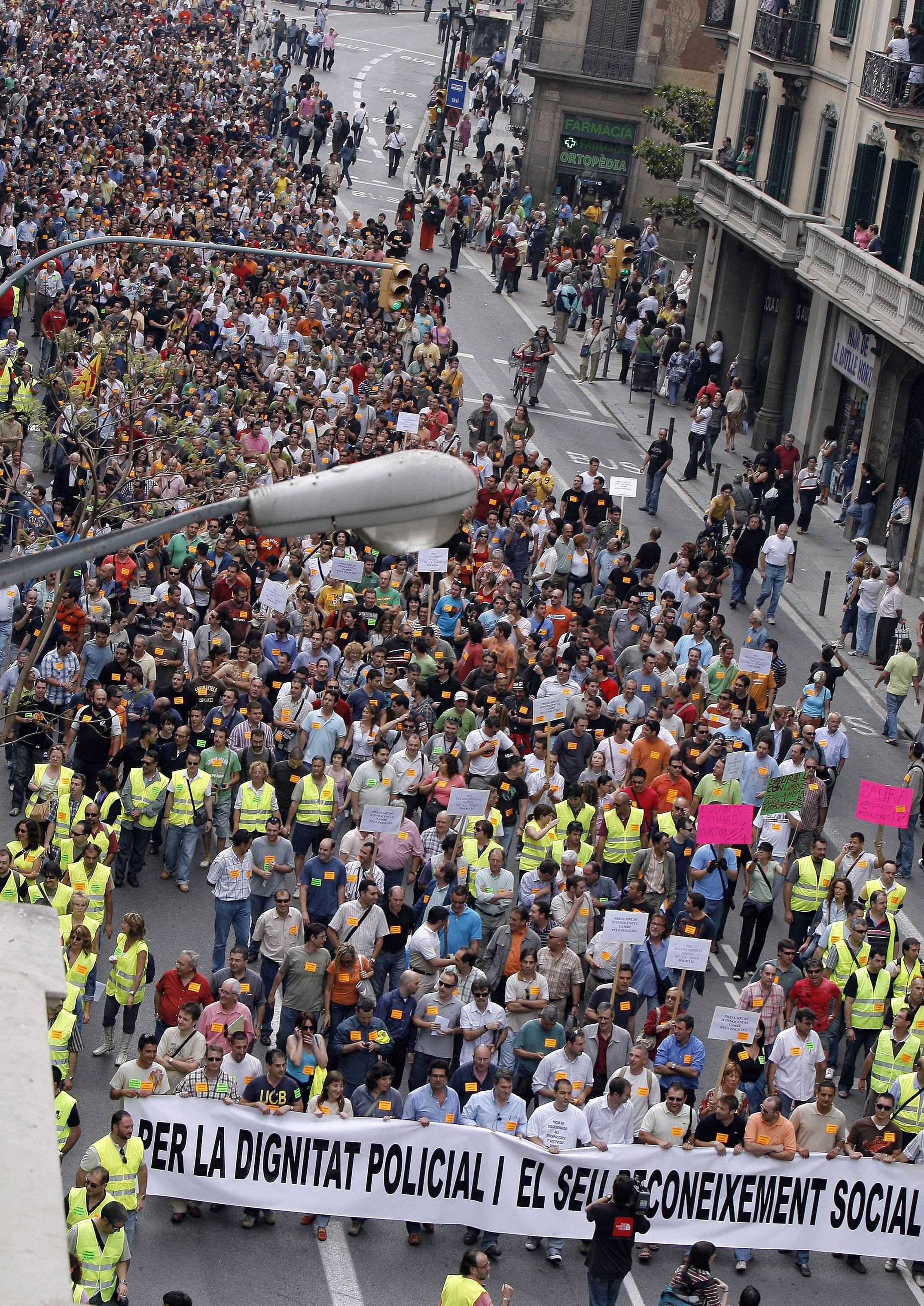 La policía se manifiesta en el centro de Barcelona