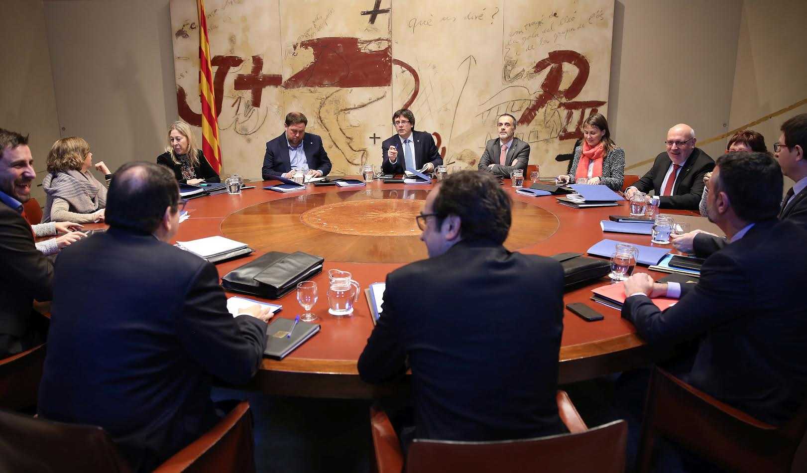 El Govern apoya a Borràs ante la nueva querella de la Fiscalía