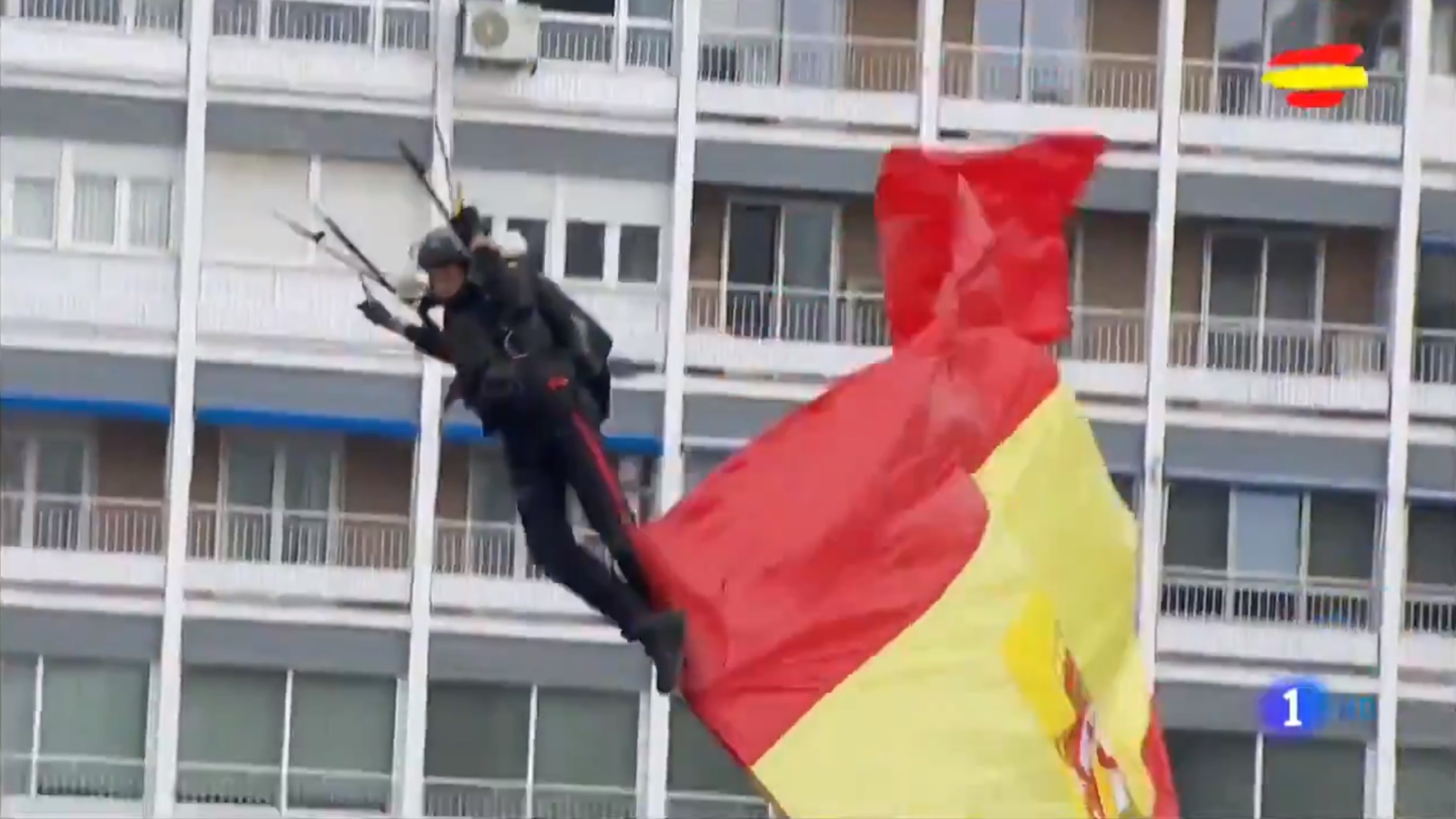 Pique entre unidades paracaidistas por el accidente de la farola