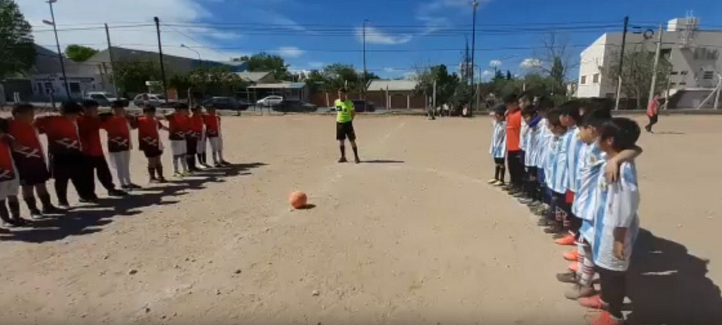 VÍDEO | Un tiroteo siembra el pánico en un partido de infantiles en Argentina