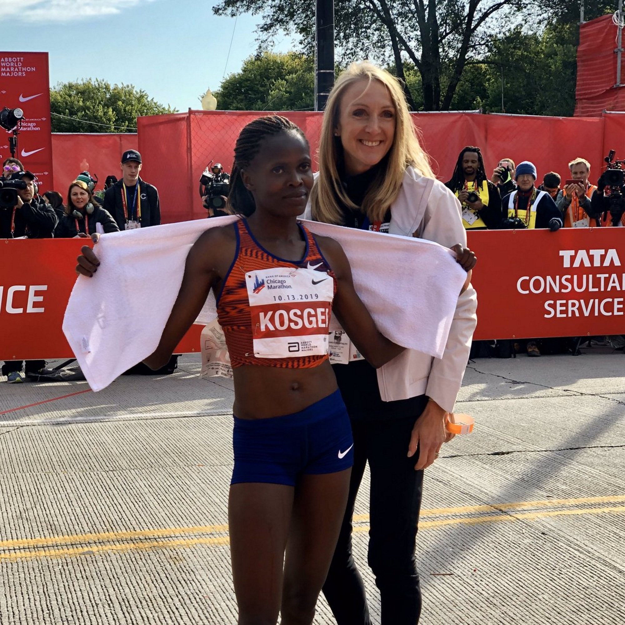 Brigid Kosgei bate el récord mundial de maratón