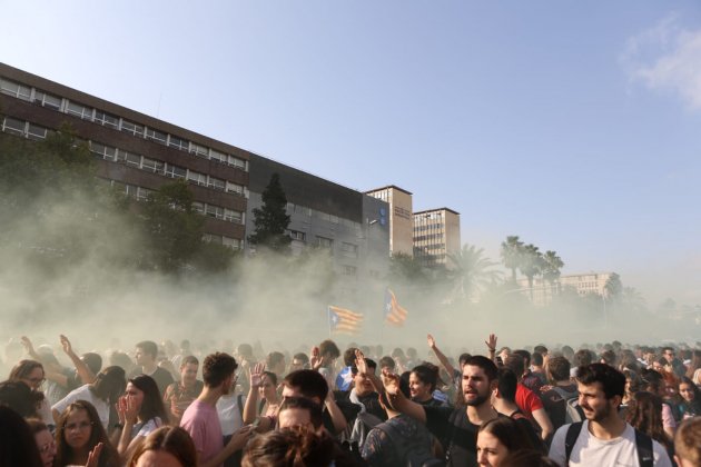 ElNacional manifestantes estudiantes 14 O Sira Esclasans