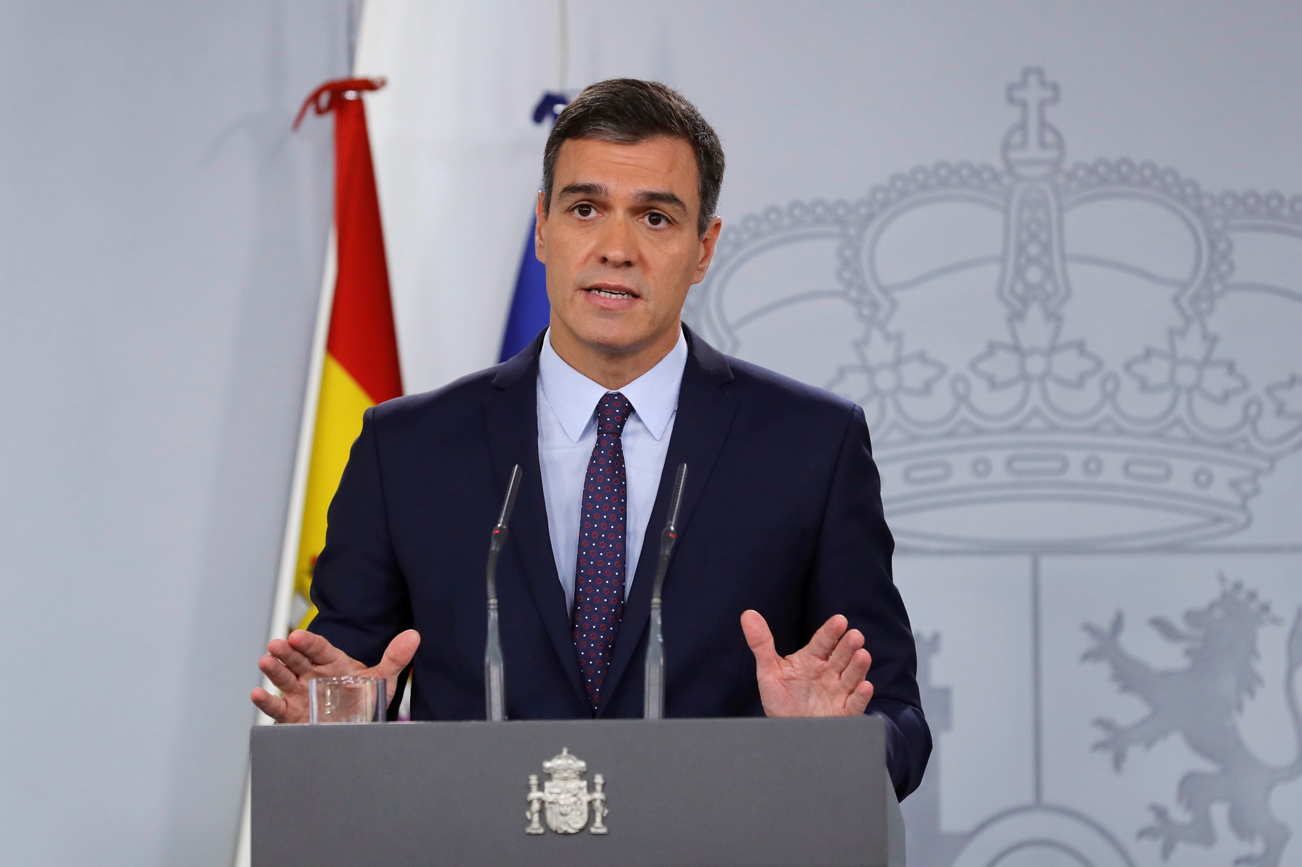 Sánchez cierra la puerta a posibles indultos y avisa a Torra de que estará "atento"