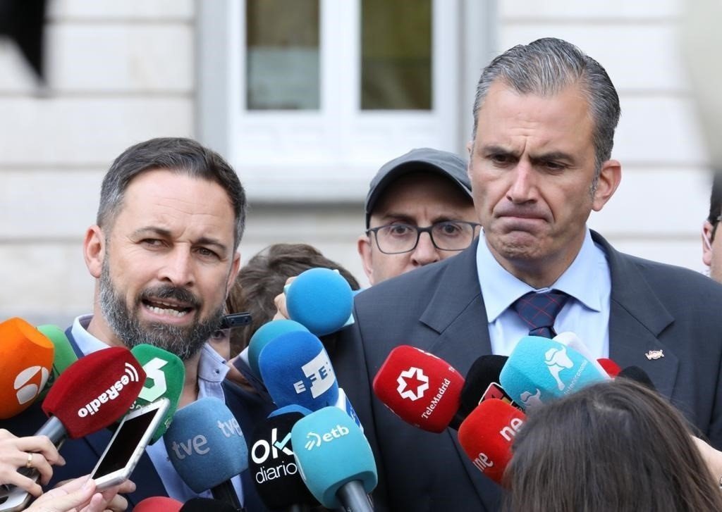 Vox es querella contra Sánchez i Delgado per pressionar l'Advocacia de l'Estat