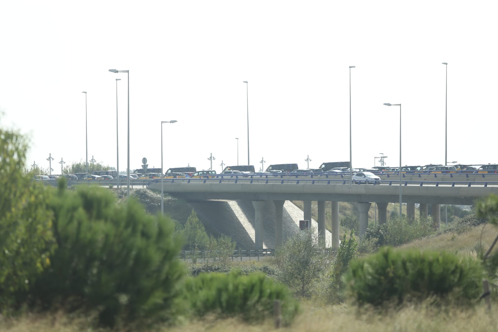 Furgones de la Policía Nacional hacia el Aeropuerto sentencia 14 O Sira Esclasans