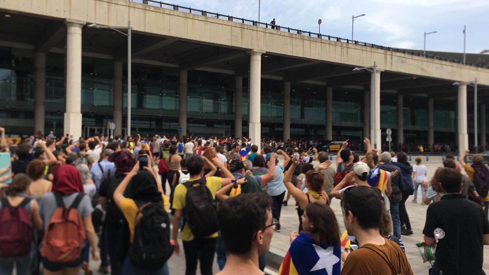 manifestants aeroport sentència 14 O EN