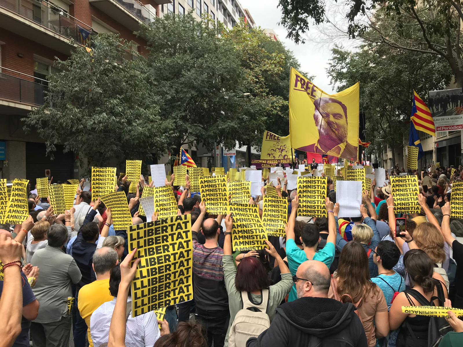 ERC crida a la mobilització i avisa: "Si votar és un crim, votarem tants cops com calgui"