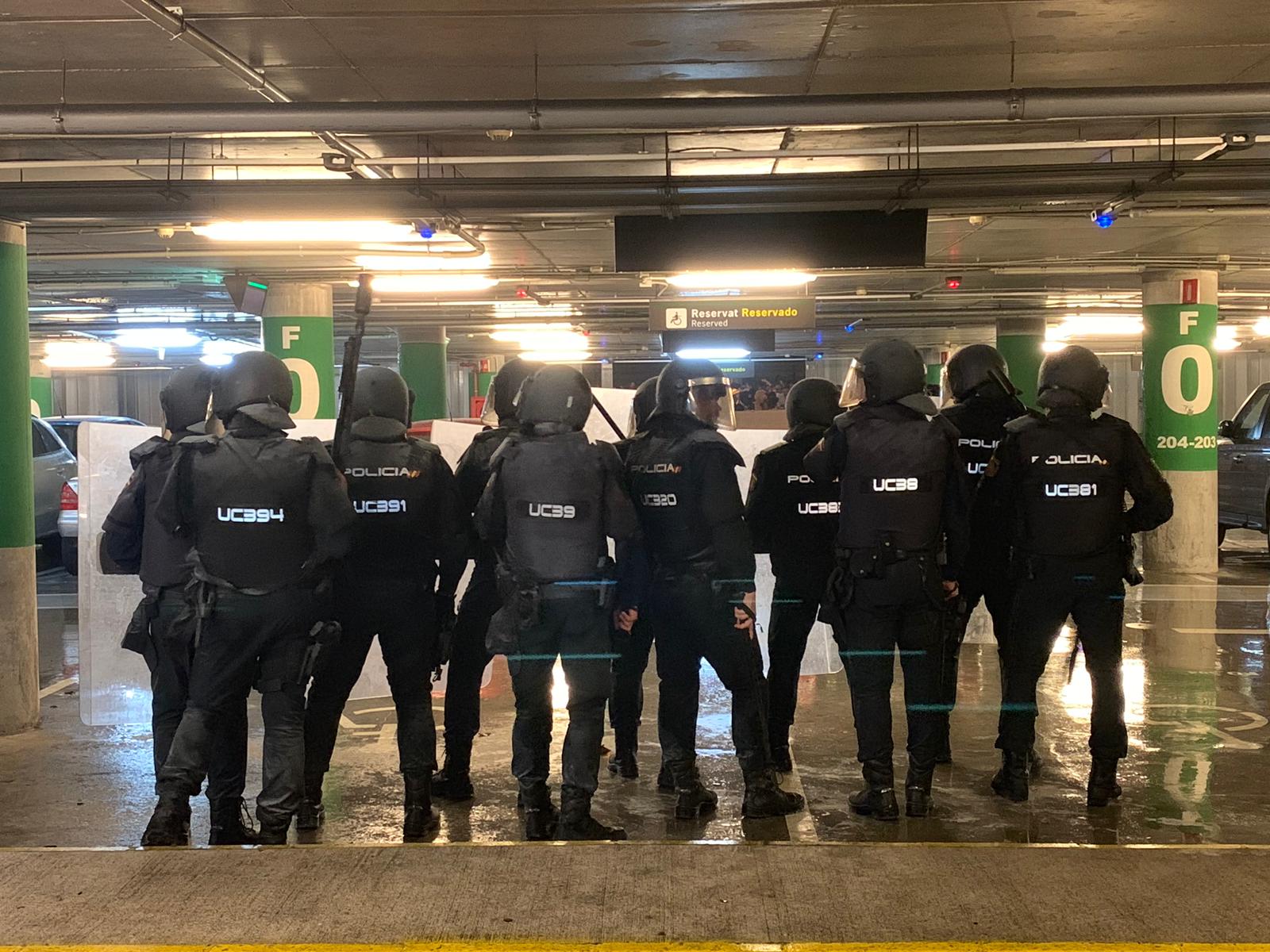 China toma la represión policial en Catalunya como modelo para Hong Kong