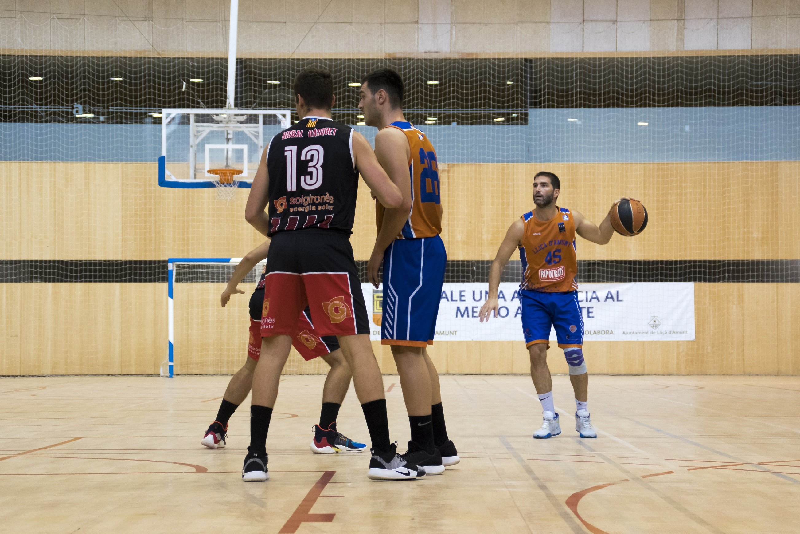 El Sol Gironès Bisbal Bàsquet sorprèn el Ripotrans Lliçà d’Amunt a domicili