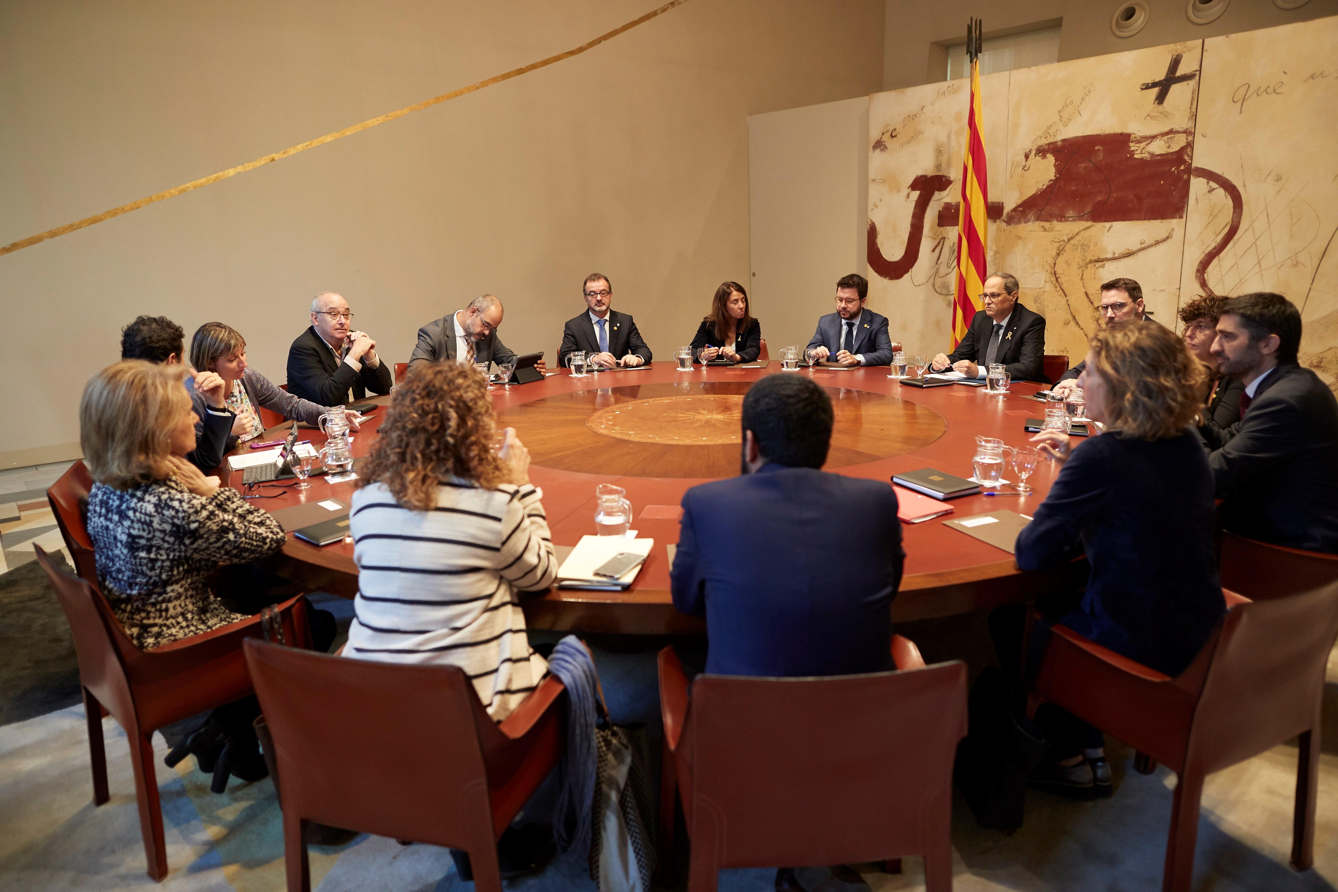 Els equilibris de Budó entre el suport a la "rebel·lió" de la gent i l'actuació dels Mossos