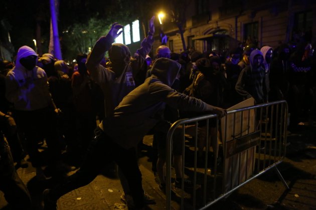ELNACIONAL Tensio delegació govern espanyol policia espanyola Mossos CDR - Sira Esclasans
