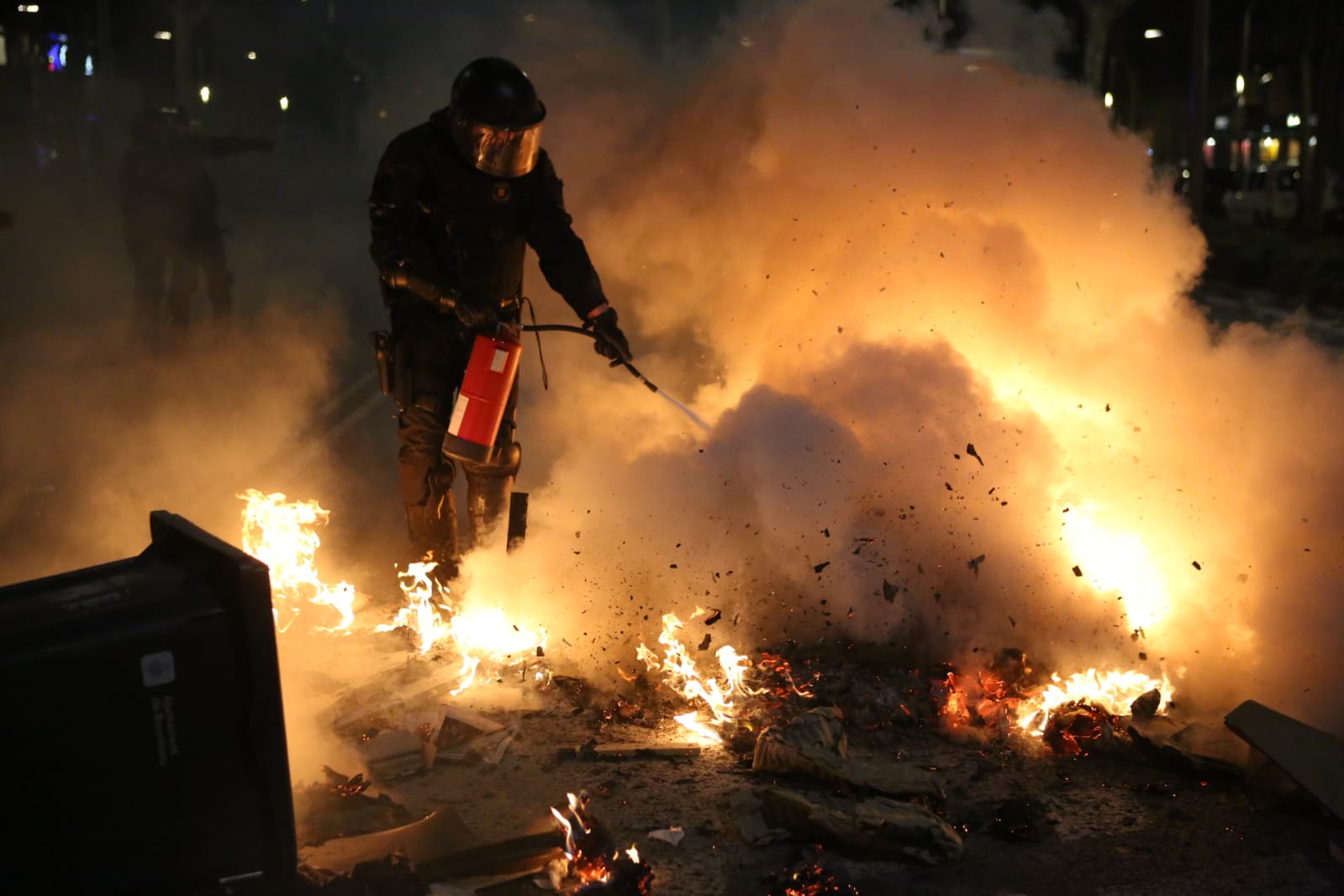 Los vídeos de los disturbios en el centro de Barcelona