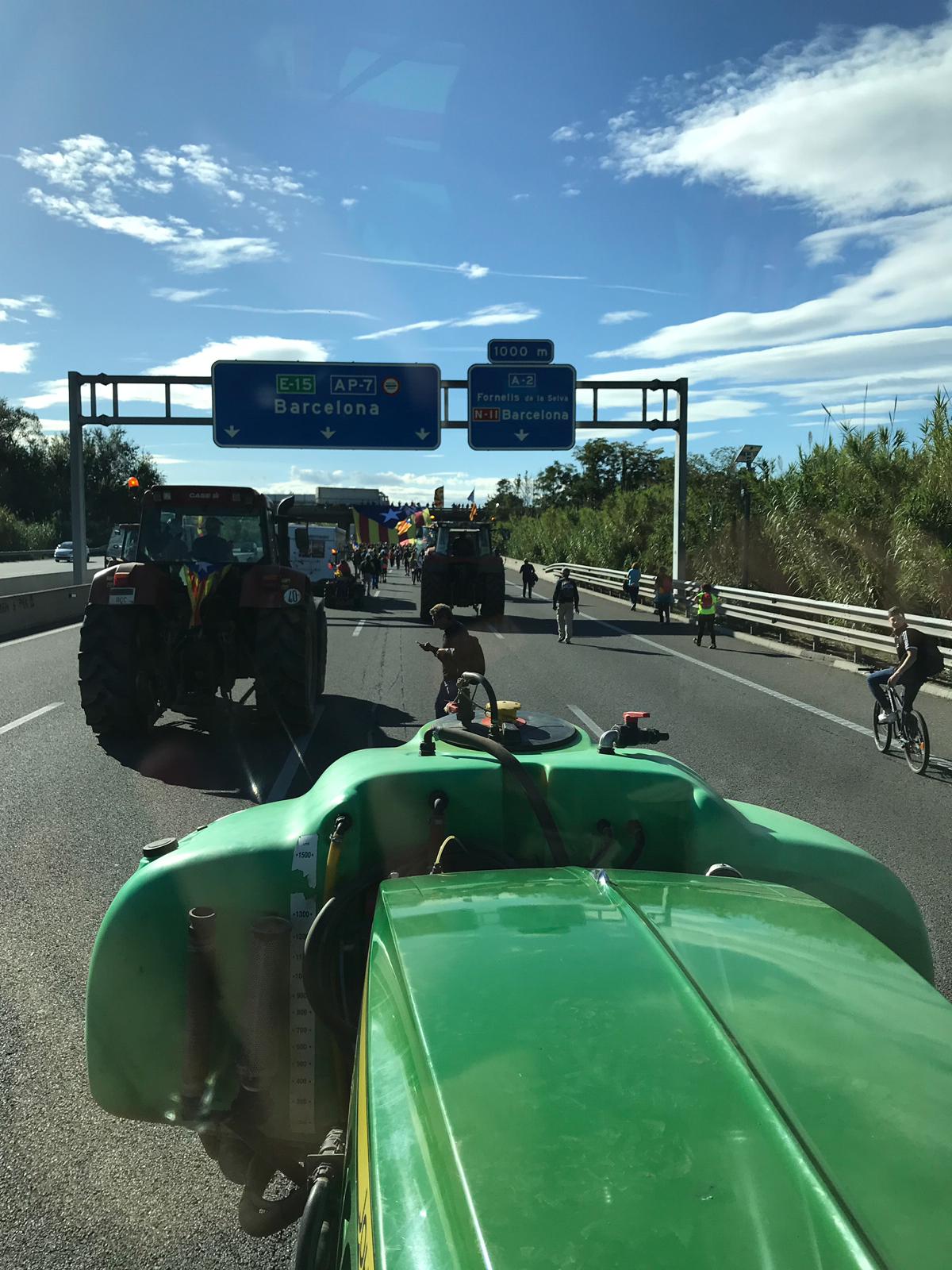 Unió de Pagesos prepara tractoradas para el viernes