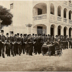 Test 79. Els Mossos d'Esquadra. Destacament de Mossos (finals del segle XIX). Font Viquipedia Test 79. Els Mossos d'Esquadra. Destacament de Mossos (finals del segle XIX). Font Viquipedia