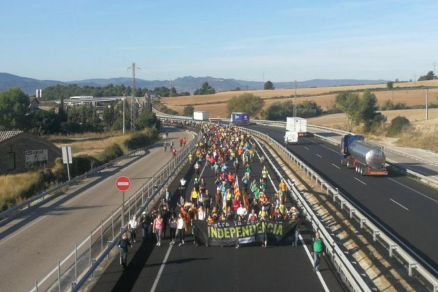 Se marcha por|para la Libertad EN 2 Castellolí