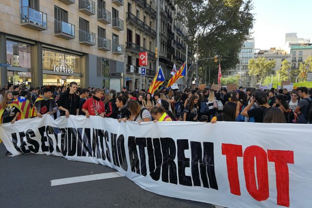 Manifestación estudiantes sentencia Anna Solé