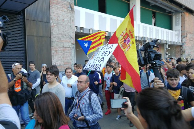 Manifestación estudiantes bandera española Anna Solé