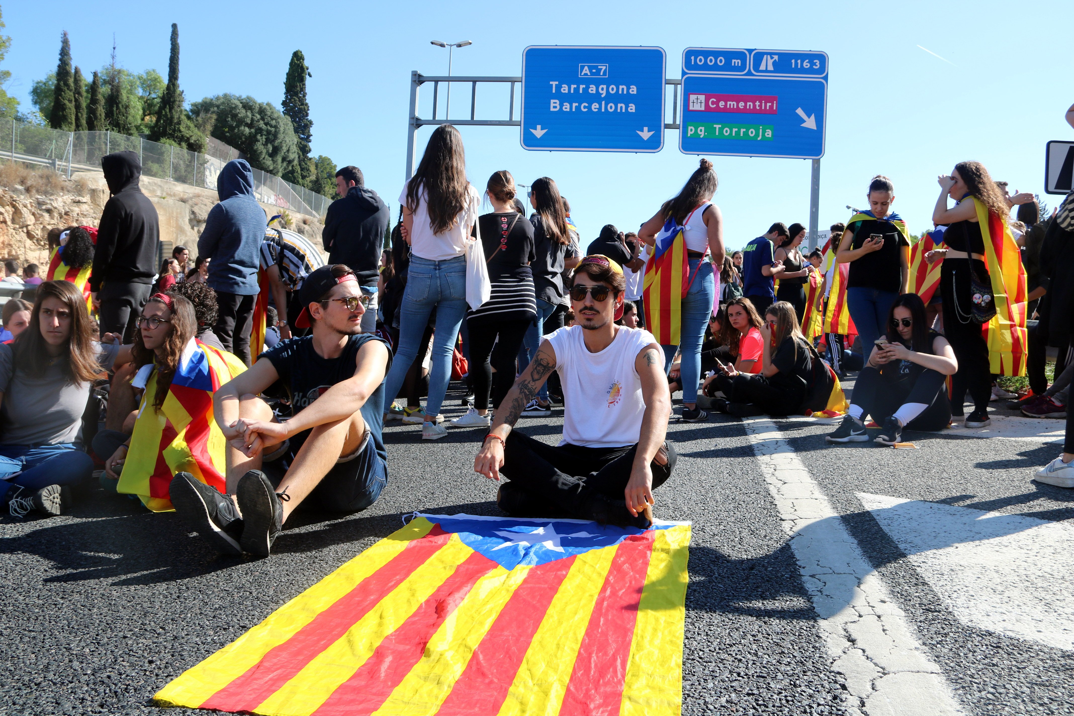 Esdudinats tallen A7 a tarragona ACN