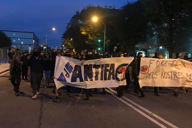 antifascistas plaza artos - guillamos ramos