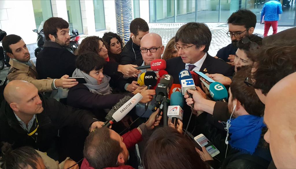 Puigdemont i Comín esgrimiran la decisió sobre Junqueras per reclamar el seu escó