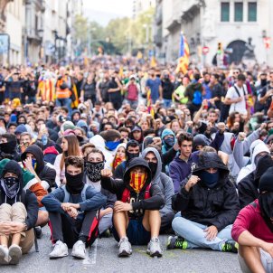 ELNACIONAL vaga general 18-o sentada estudiants via laietana - pau venteo ELNACIONAL vaga general 18-o sentada estudiants via laietana - pau venteo