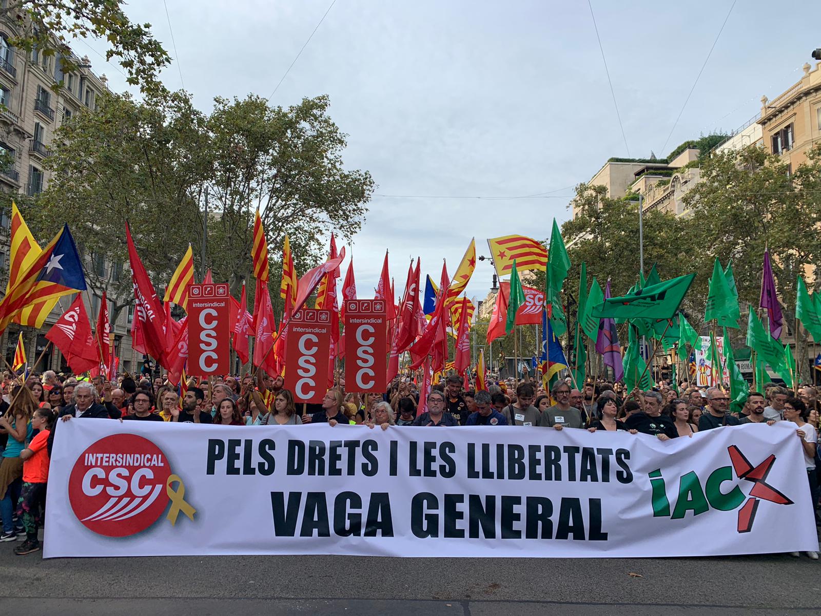 La Intersindical, a Sánchez: "¡El coronavirus no lo pagaremos los de siempre!"