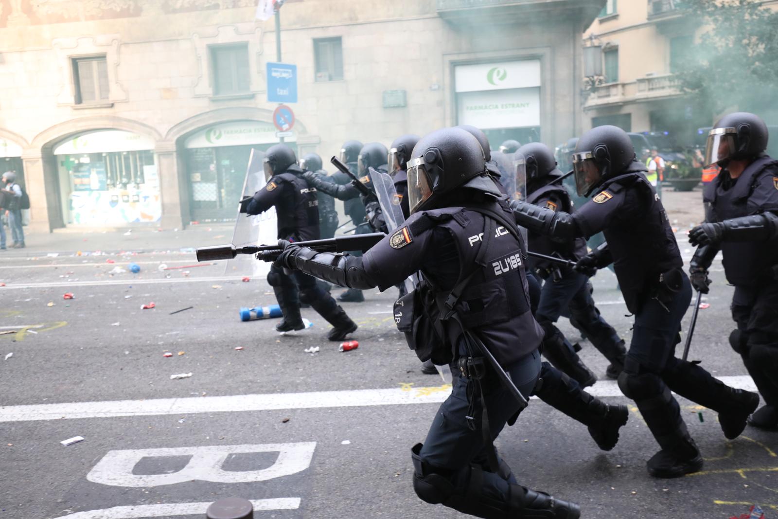 Els àudios de la policia espanyola: "Esto es un infierno"