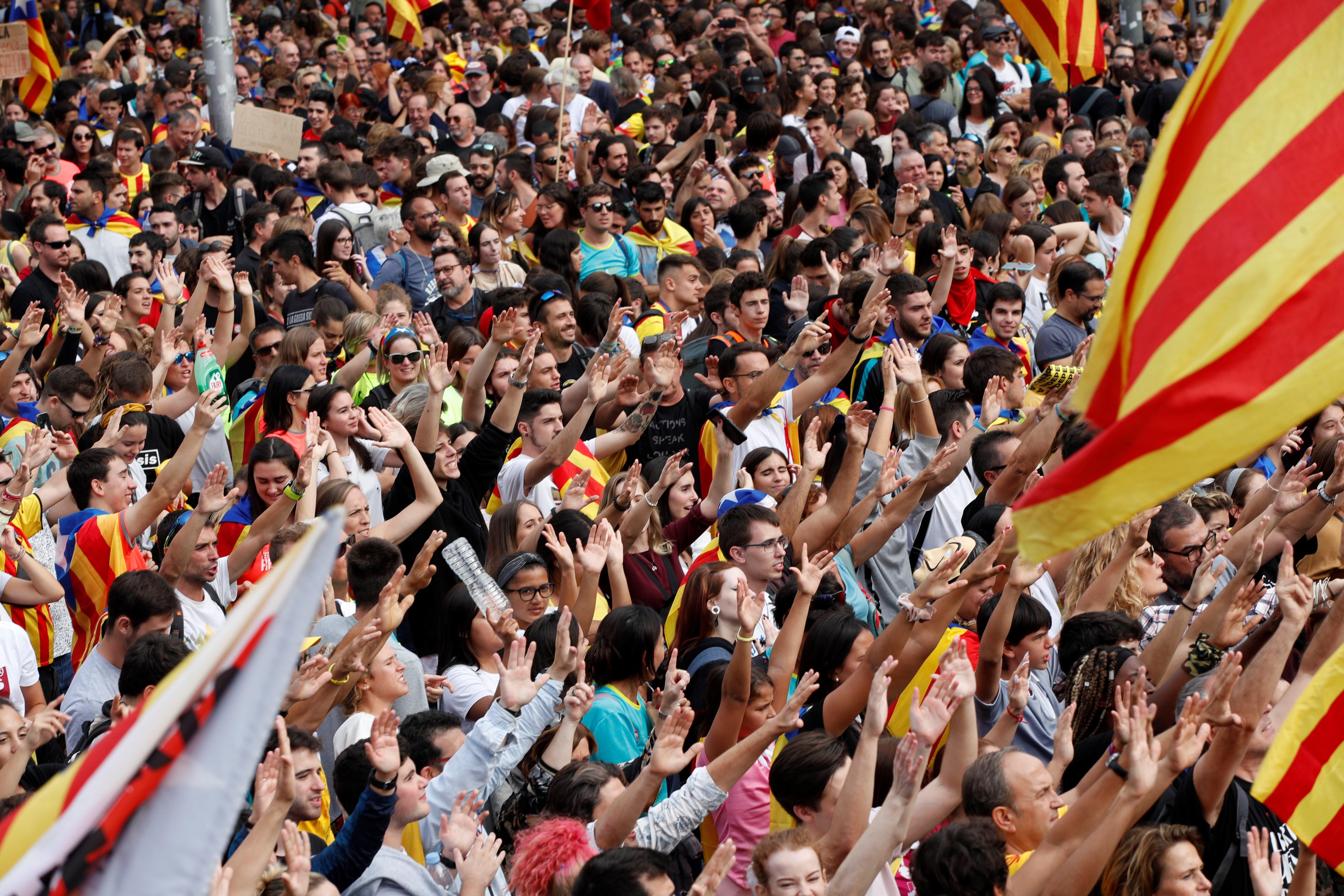 Video: The stunning view from above of today's protest in Barcelona