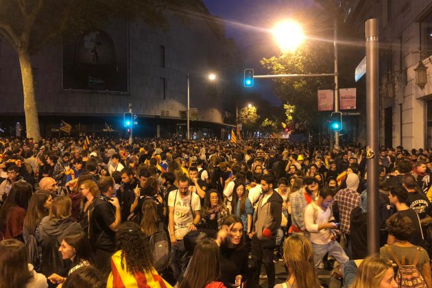 manifestants plaça catalunya vaga general - Marina Fernàndez