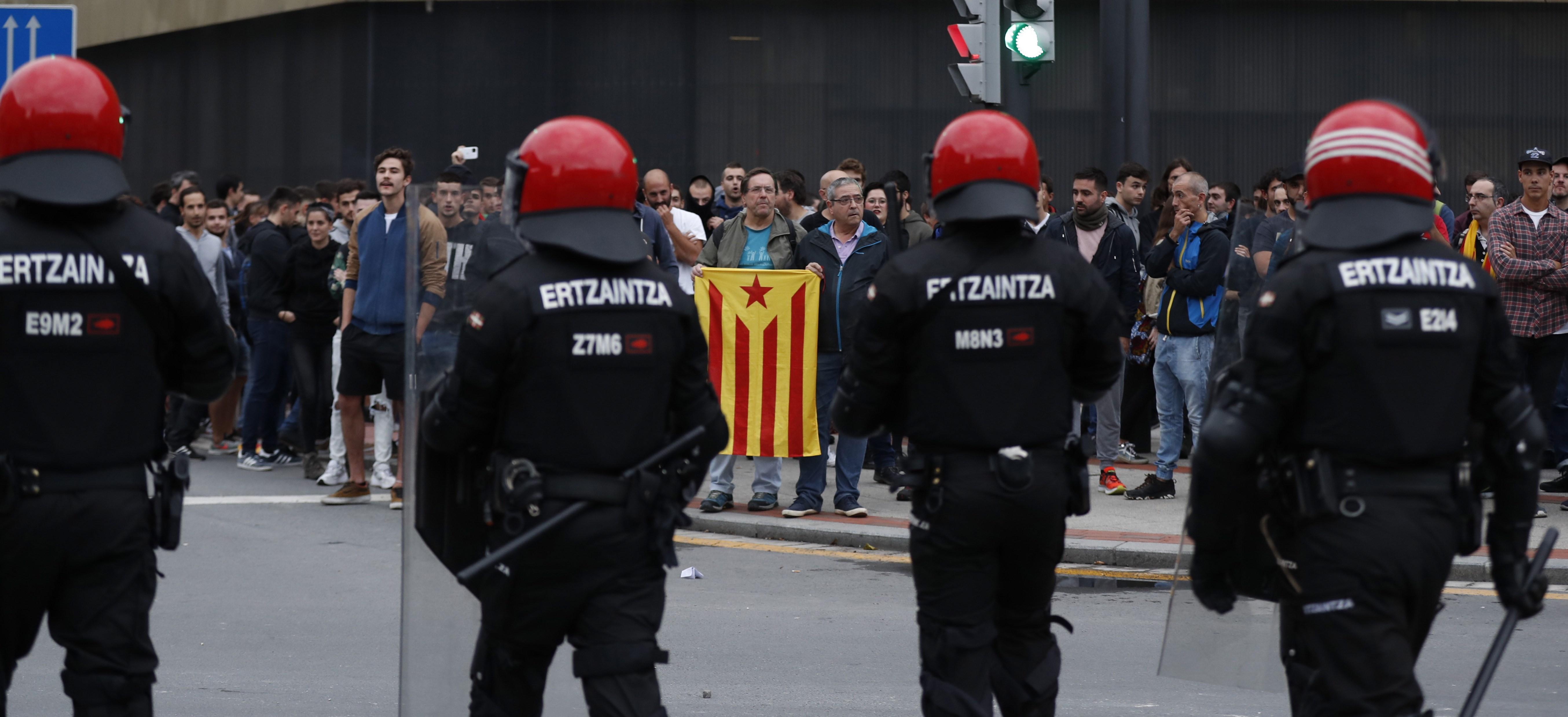 Cortan el acceso a coches en Bilbao en protesta por la sentencia del procés