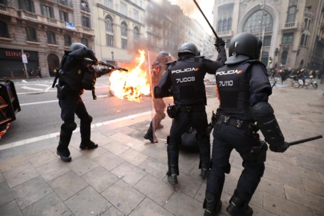 Policia espanyola Via Laietana Pau Venteo