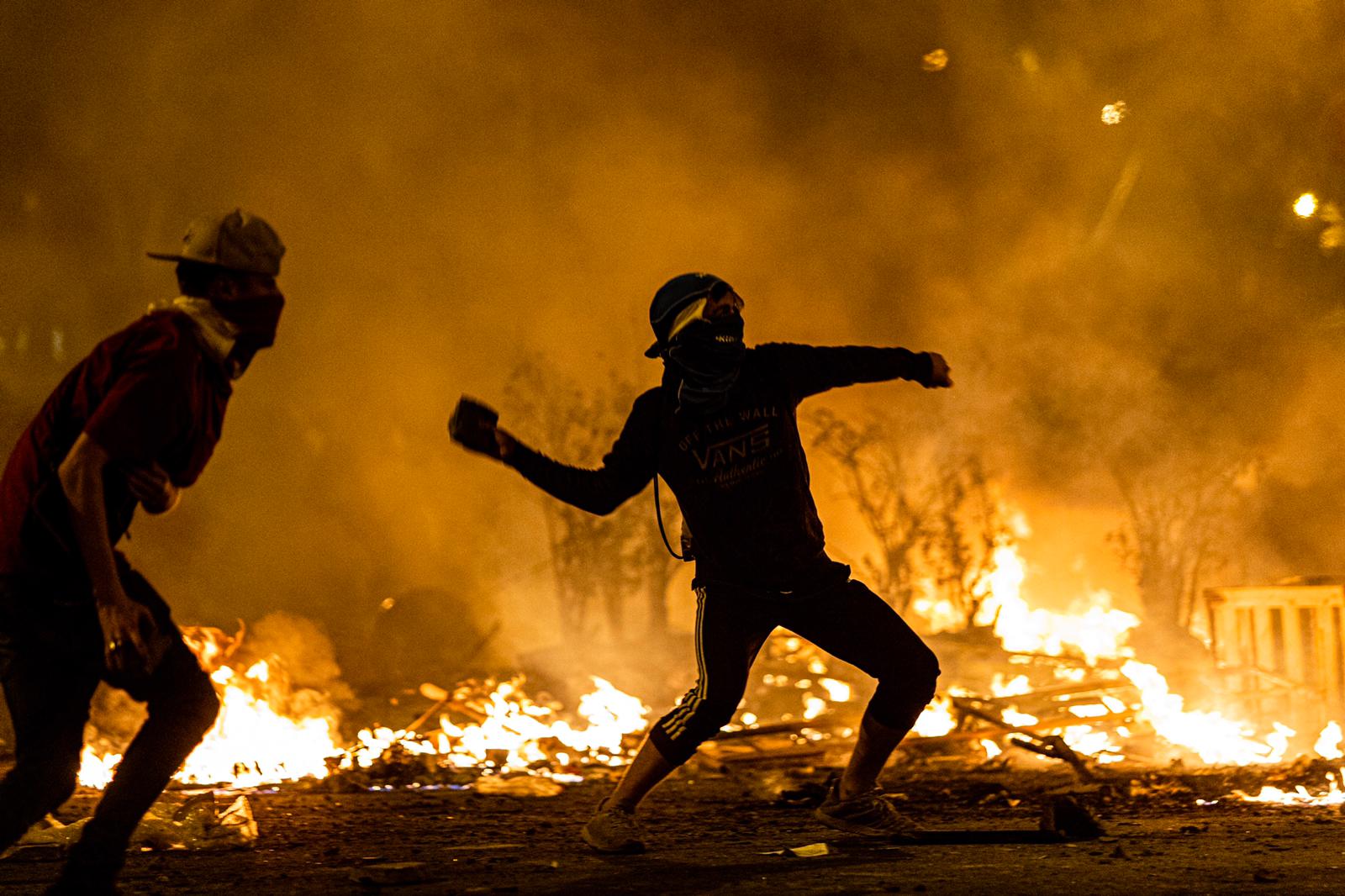 En libertad dos de los encarcelados durante los disturbios en Catalunya