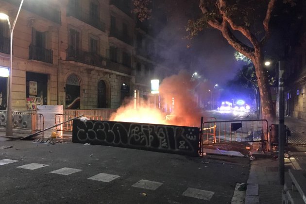 barricada el nacional anton rosa