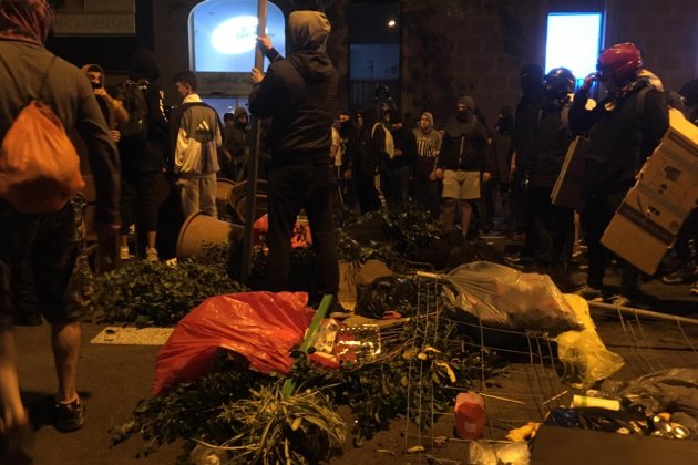 barricada pau claris el nacional anton rosa