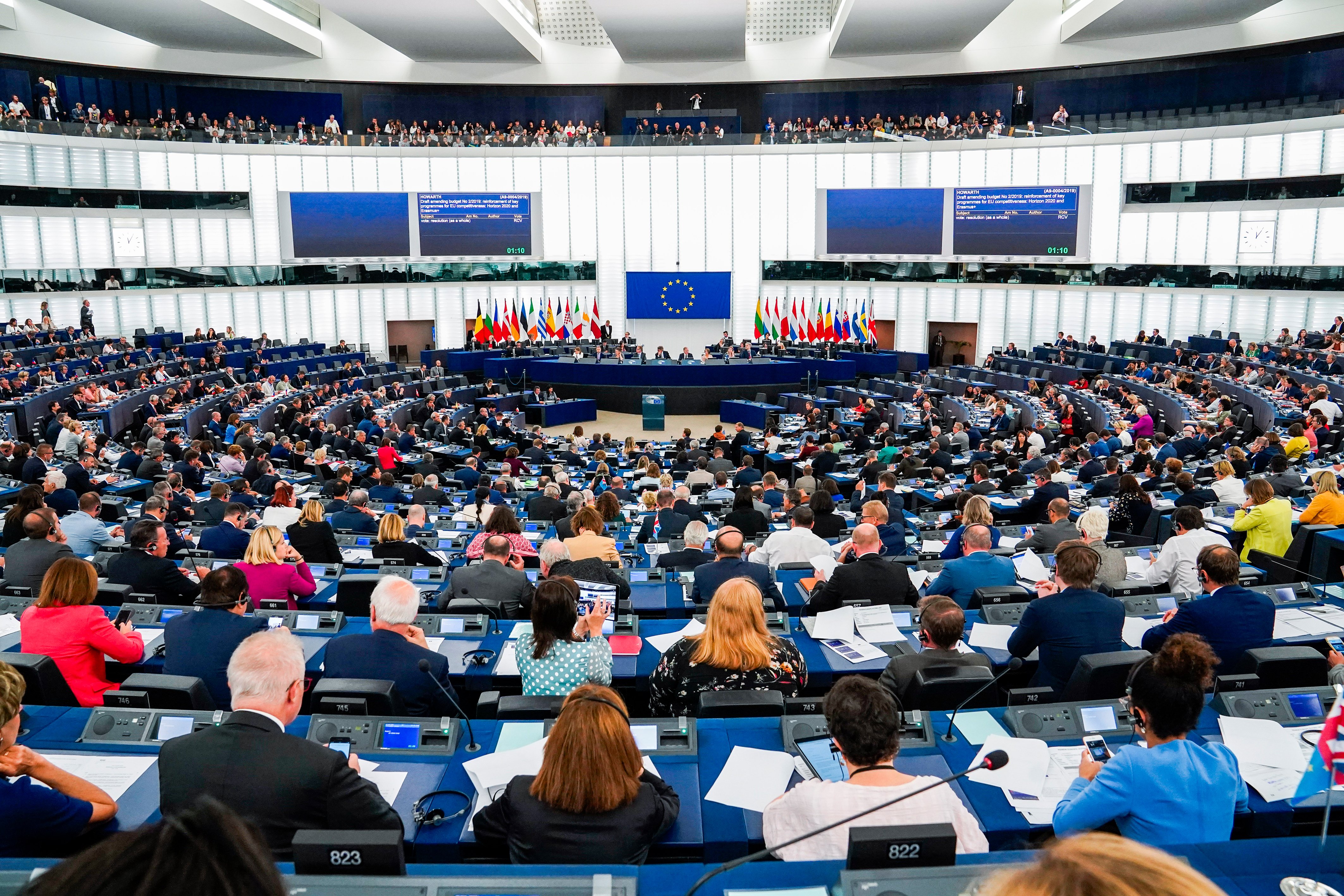 L'Eurocambra demana als tribunals que declarin inadmissible la demanda de Puigdemont pel seu escó