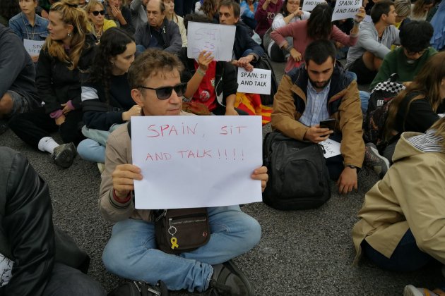 Spain sit and Talk DELEGACIÓ GOVERN ESPANYOL - ASS
