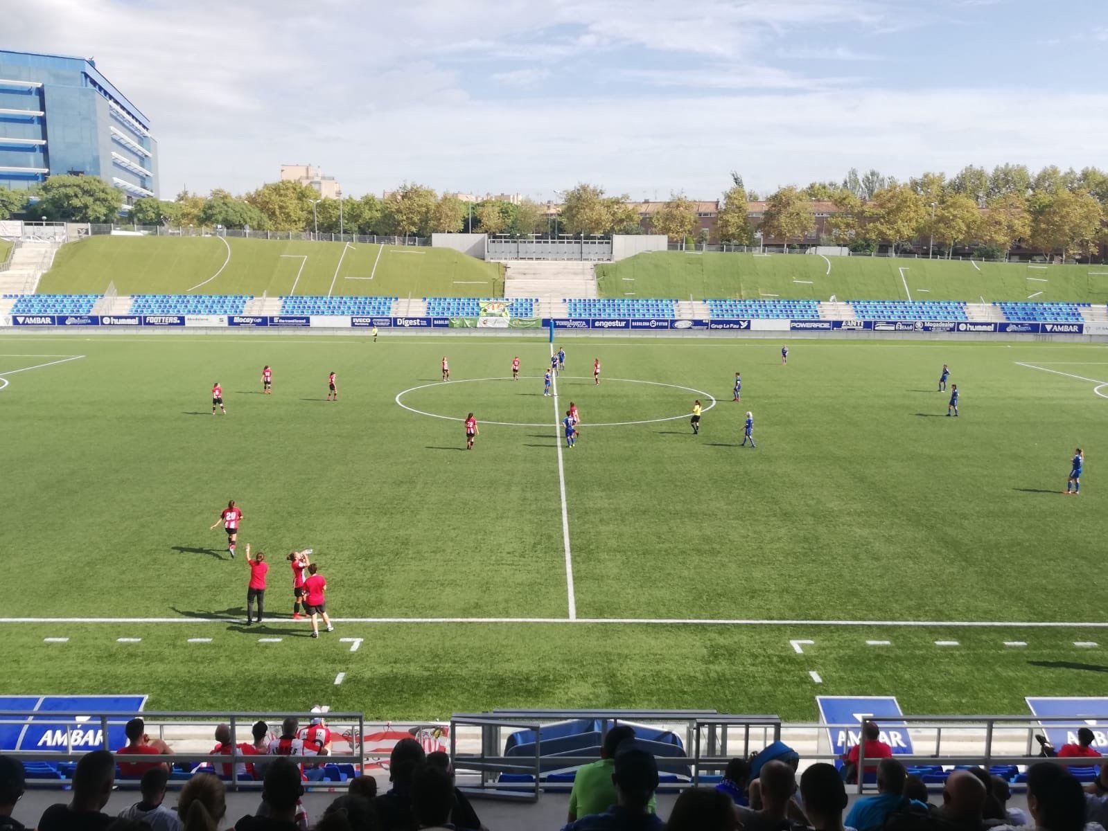 El Seagull iguala un 0-2 al filial de l'Athletic Club, però acaba perdent per la mínima