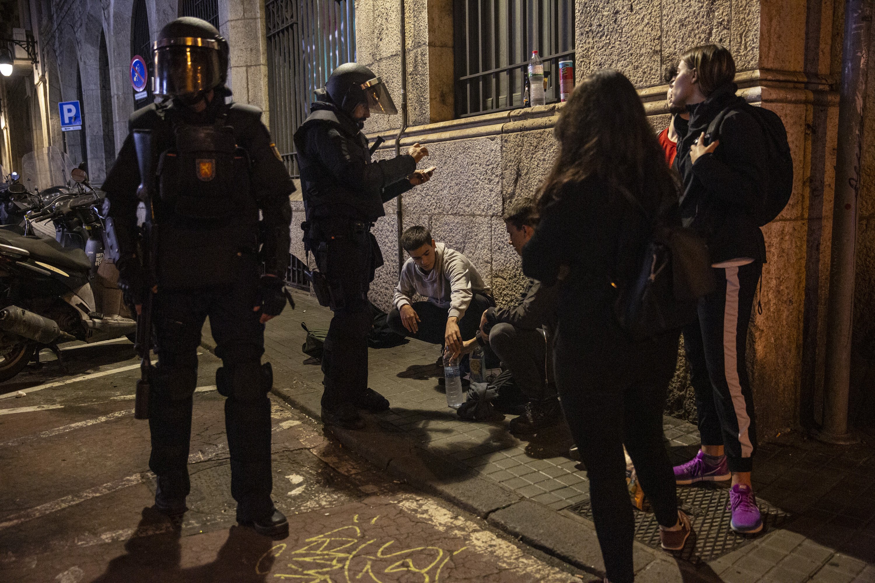 Balaclavas and billiard balls: the interrogations of those arrested in Catalonia