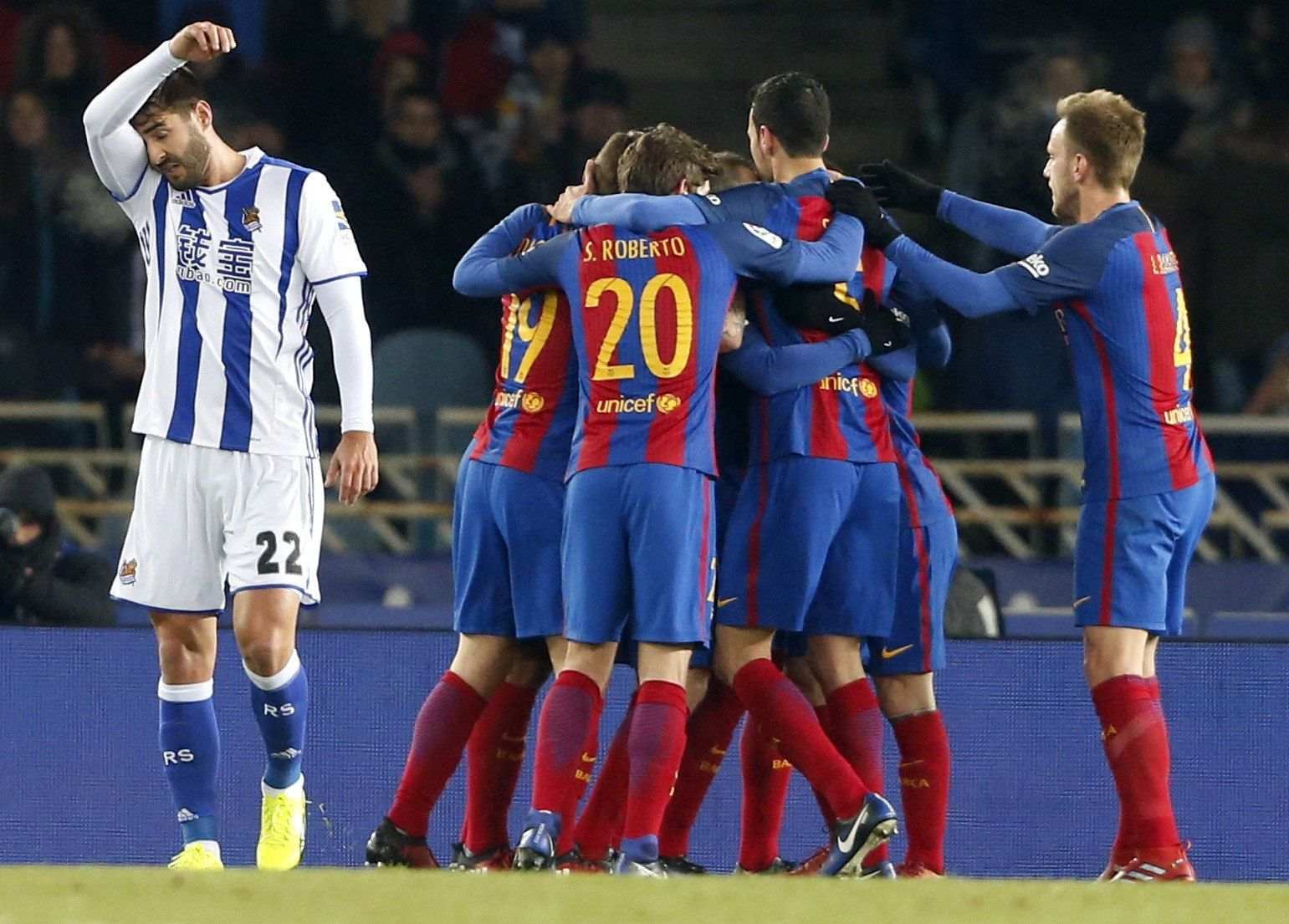 A seguir l'estela blanca sense el capità