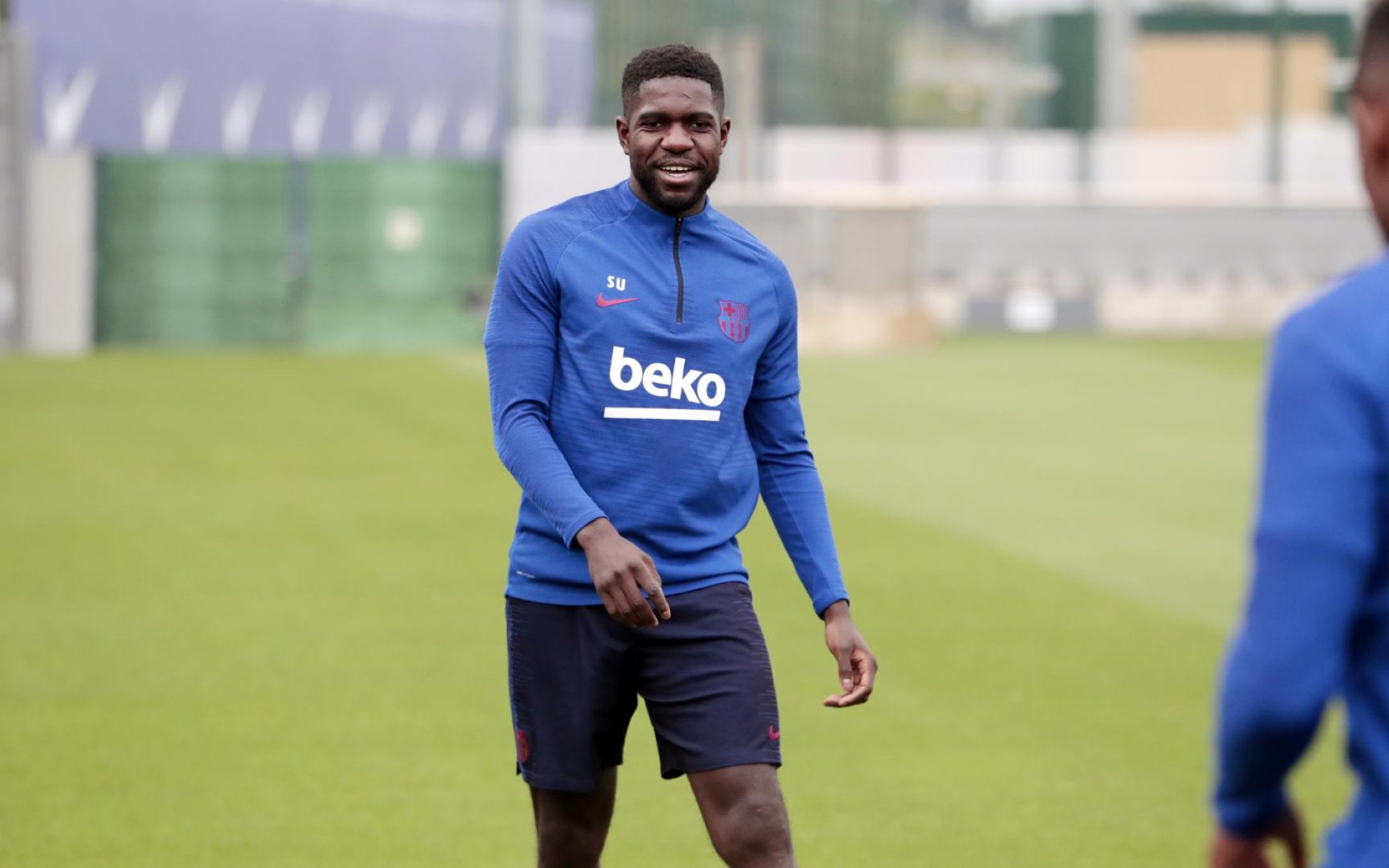 Umtiti, baja de última hora en la Champions por unas molestias en la rodilla