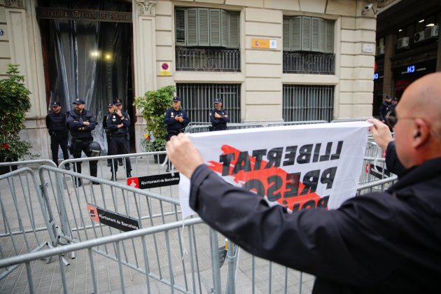 Manifestació prefectura policia Via Laietana 8   Sergi Alcàzar