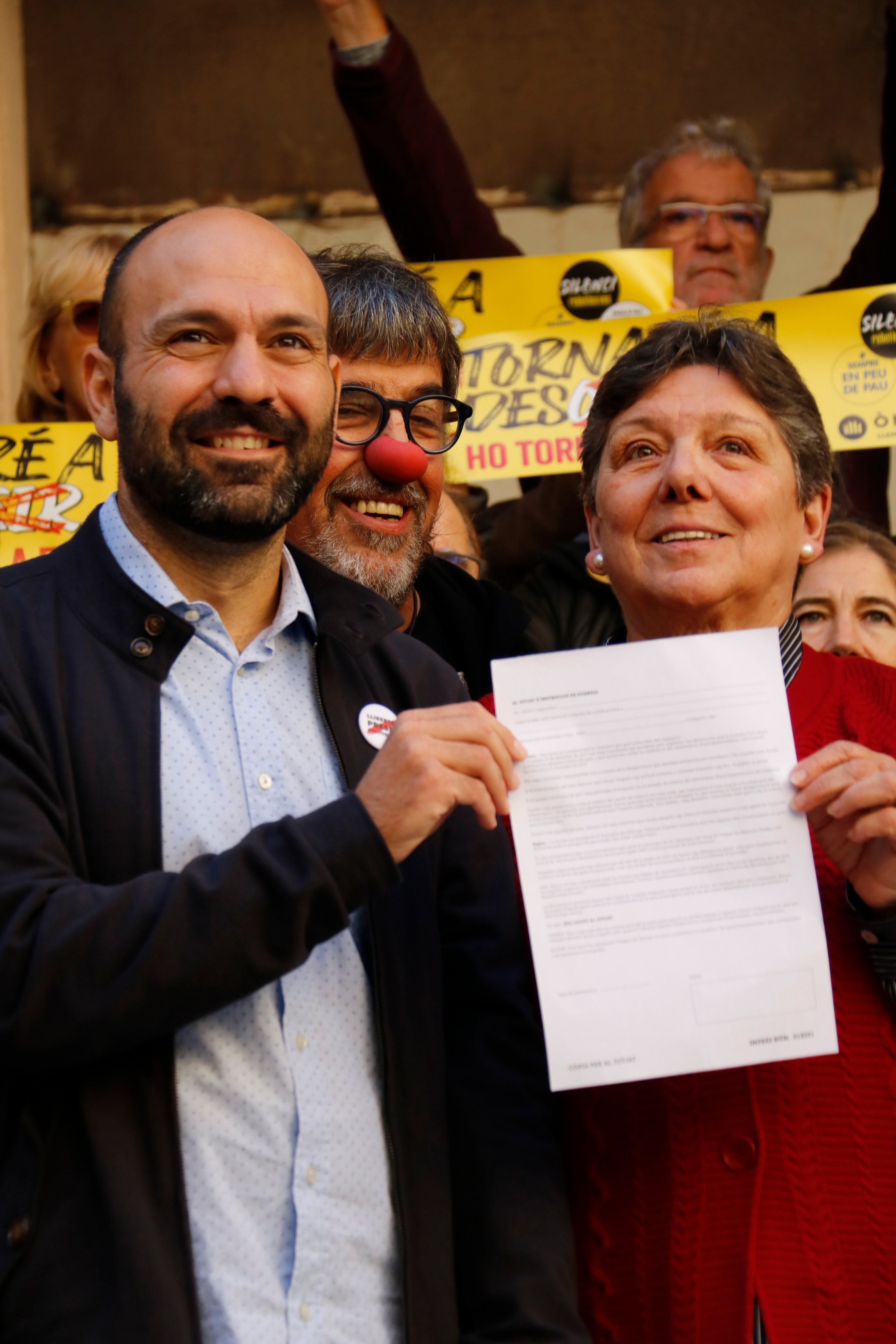 Òmnium fa una crida a omplir els jutjats d'autoinculpacions la setmana vinent