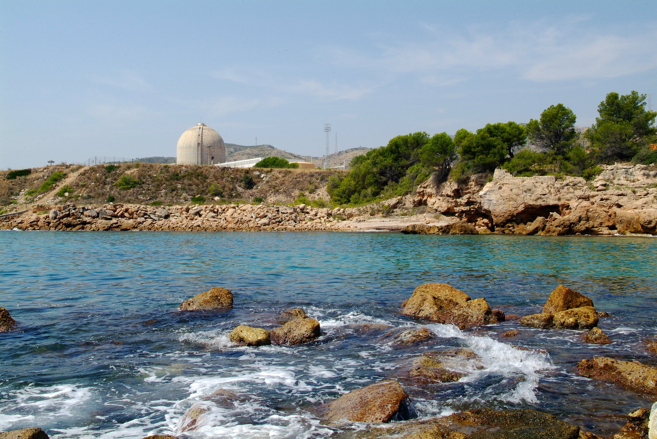 Per què es tarda més temps a construir una central nuclear a Europa que a la Xina?