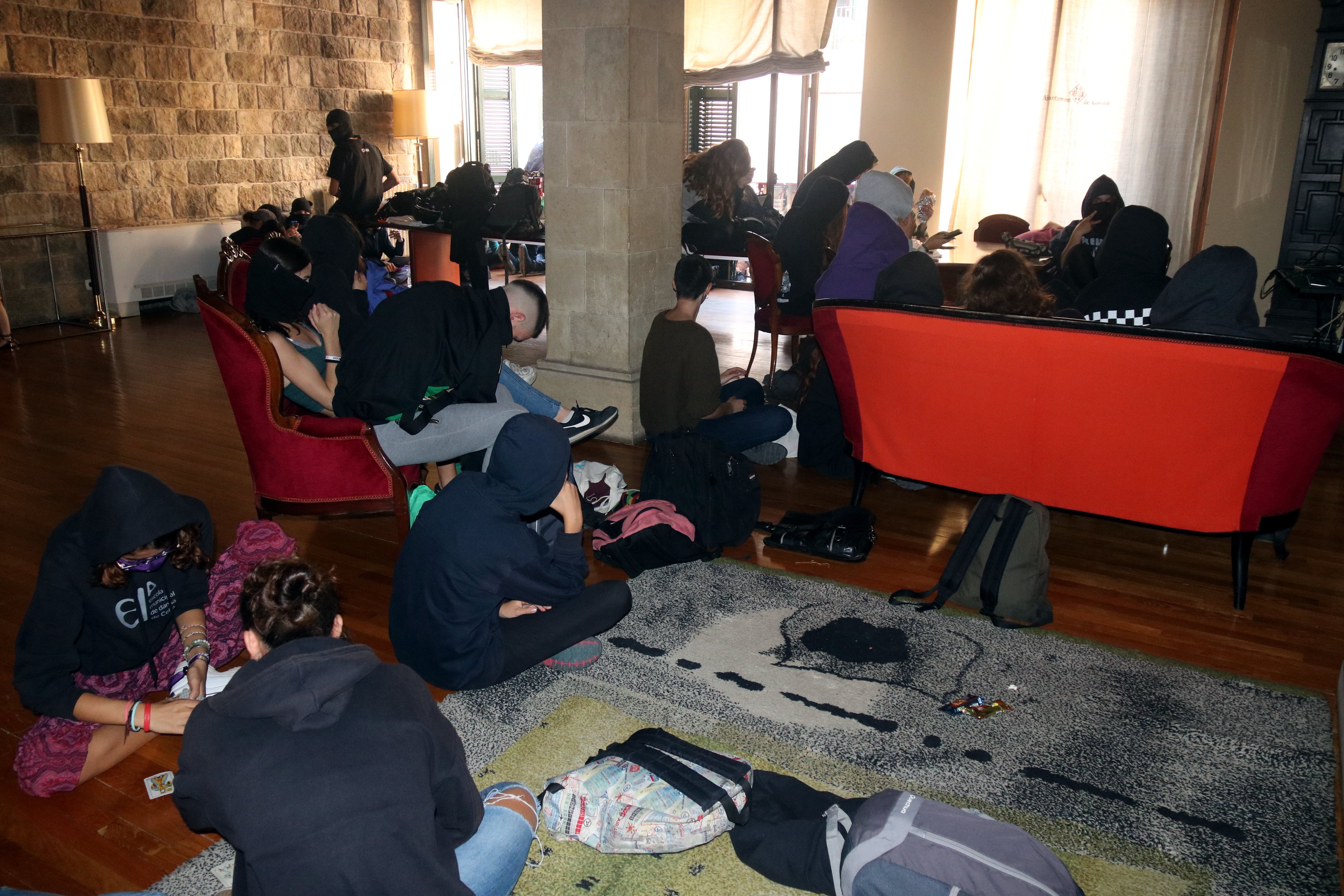 Els CDR ocupen l'Ajuntament de Girona per la suspensió de les barraques de les Fires