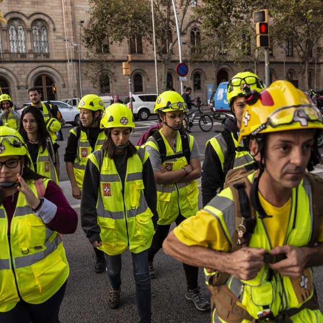 Herois entre trinxeres: "Hem atès ferides increïbles, posen els pèls de punta"