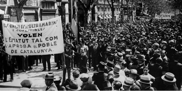 Manifestación de apoyo|soporte al Estatuto de 1932. Fuente Archivo de El Nacional