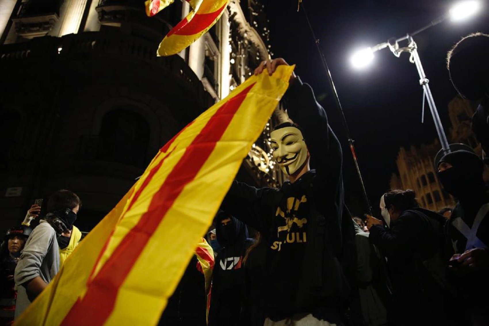 Libertad provisional para cinco detenidos por los disturbios del sábado en Barcelona