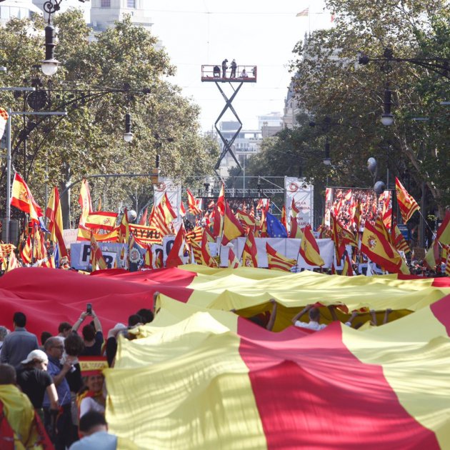 ELNACIONAL manifestació unionista 27 O espanyolista Mireia Comas