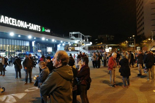 Manifstants estacio de sants CDR - Marc González Manifstants estacio de sants CDR - Marc González